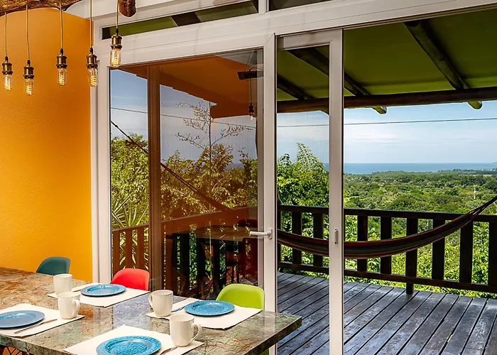 Casa Laureles